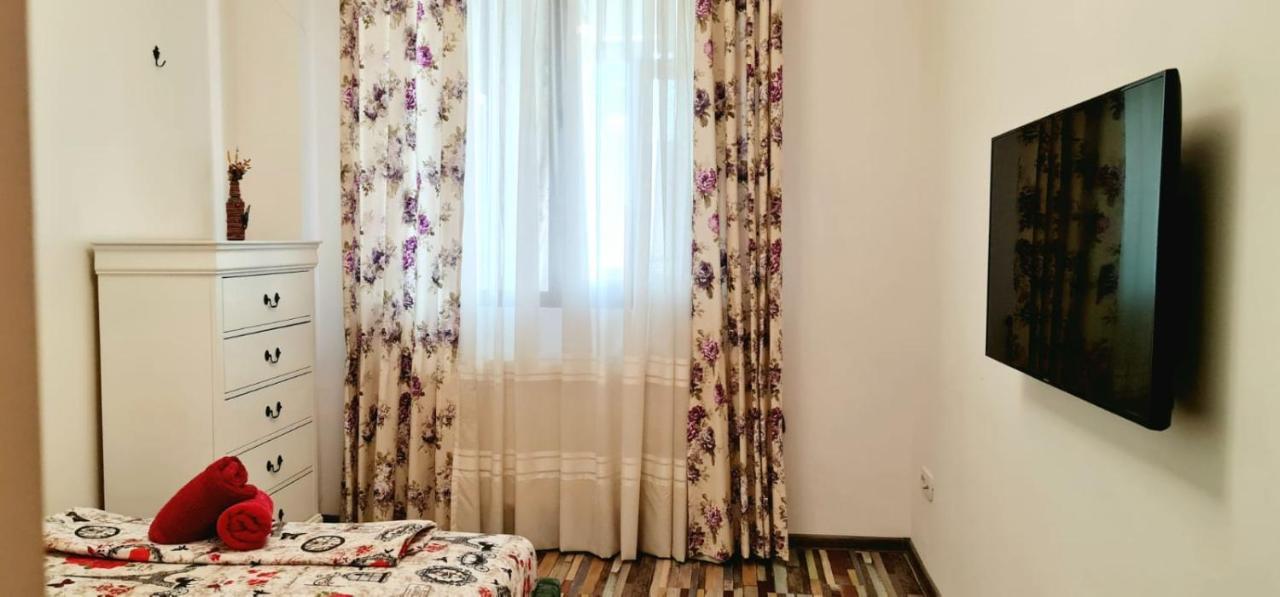 Palas View Apartments Near Palas Mall Iasi Exterior photo